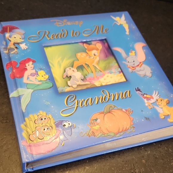 Disney Other - Disney Book with 24 Stories